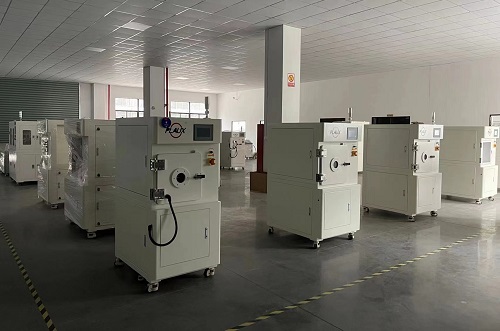 工业用榴莲APP下载网址进入清洗机.jpg